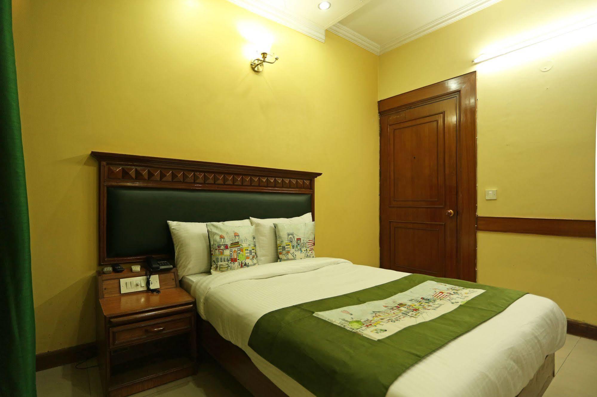 Oyo Rooms Kalkaji Mandir New Delhi Eksteriør billede