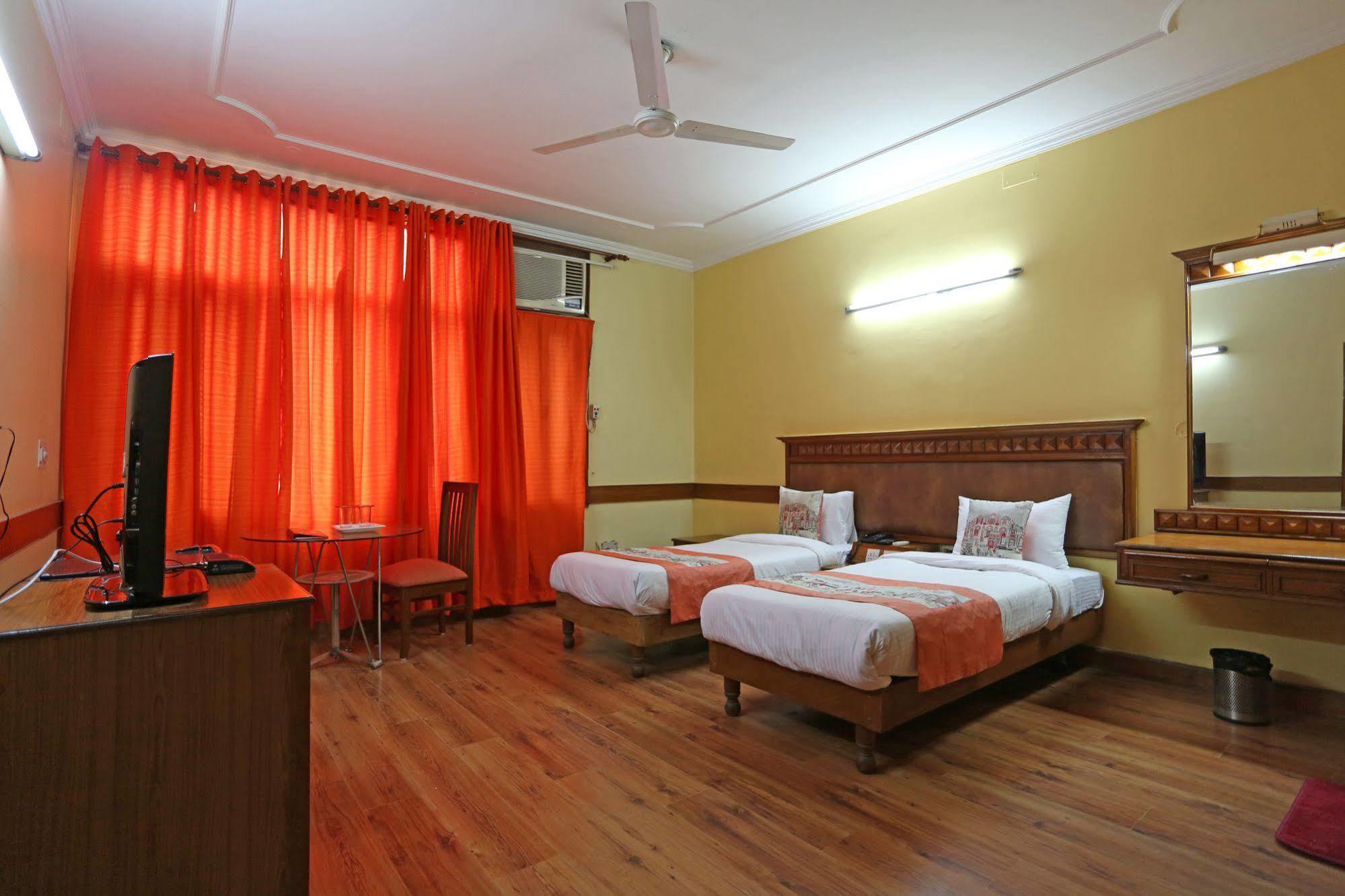 Oyo Rooms Kalkaji Mandir New Delhi Eksteriør billede